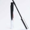 A Loni Baur Lash 01 - Længde, 7,5 ml Sorter mascara tube på hvid baggrund.
